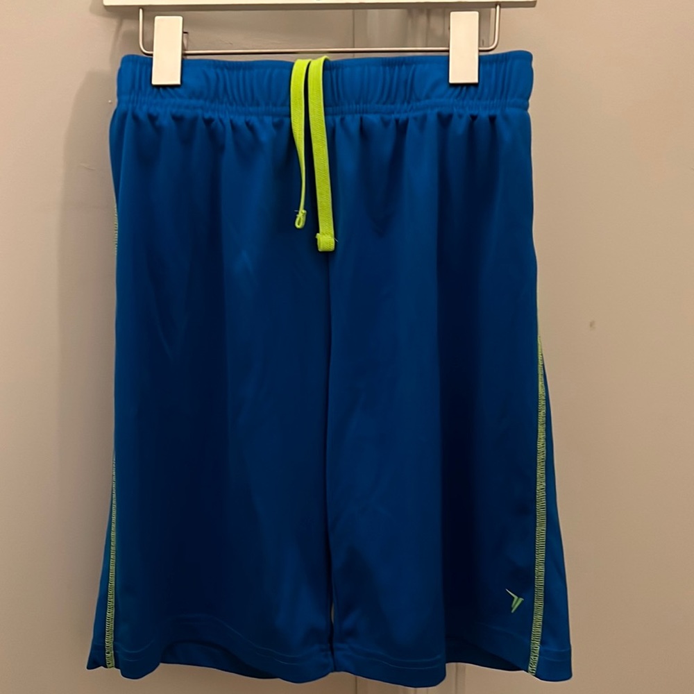 Old navy go dry boys size Large 10/12